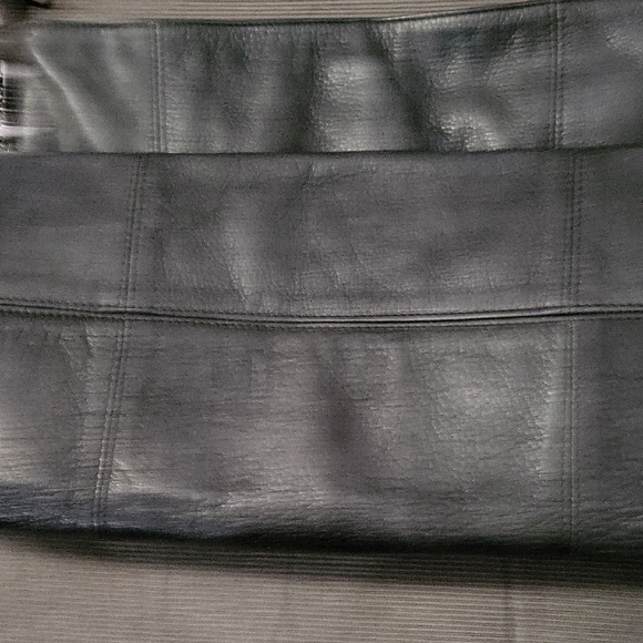 HELEN WELSH LIKE NEW Elegant Black Leather Shoulder Bag - Picture 10 of 14